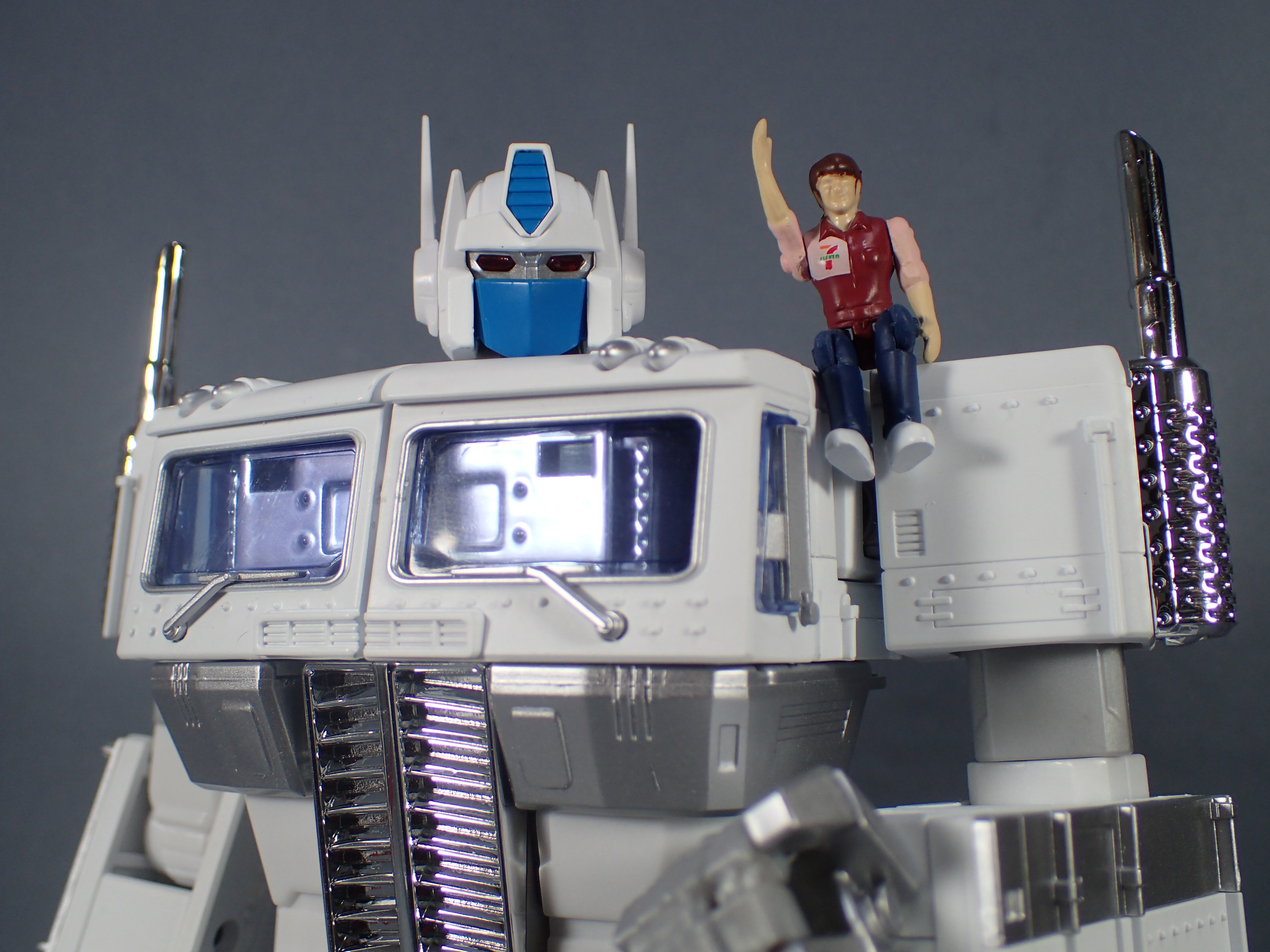 7-Eleven、Transform!（トランスフォーマー マスターピース MP-711