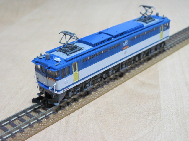 TOMIX EF65 2000(2089号機・JR貨物更新車)、コキ104（新塗装）入線