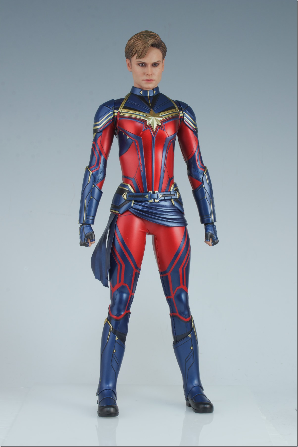 ホットトイズ アベンジャーズ・エンドゲーム キャプテン・マーベル