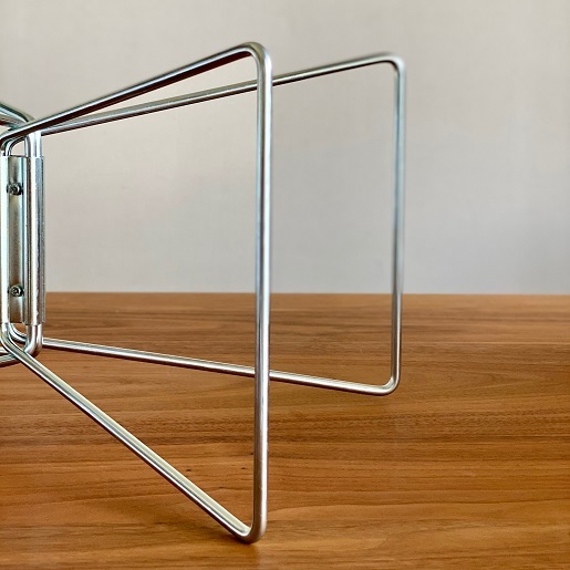 美しき構造体：wanderout UNIVERSAL STAND（ユニバーサル スタンド