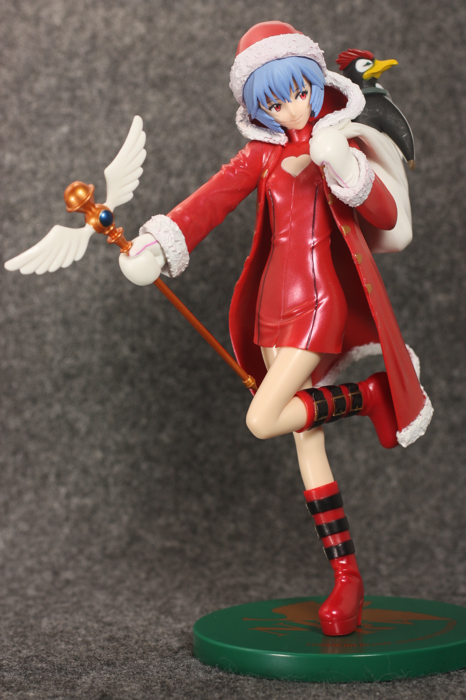 新世紀エヴァンゲリオン」綾波レイ プレミアムクリスマスフィギュア