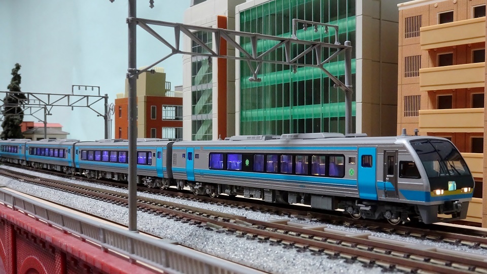 JR四国2000系 特急「しおかぜ・いしづち」 - ビスタ模型鉄道