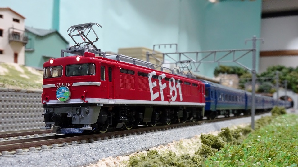 機関車14】JR EF81-95 レインボー塗装 Hゴムグレー - ビスタ模型鉄道