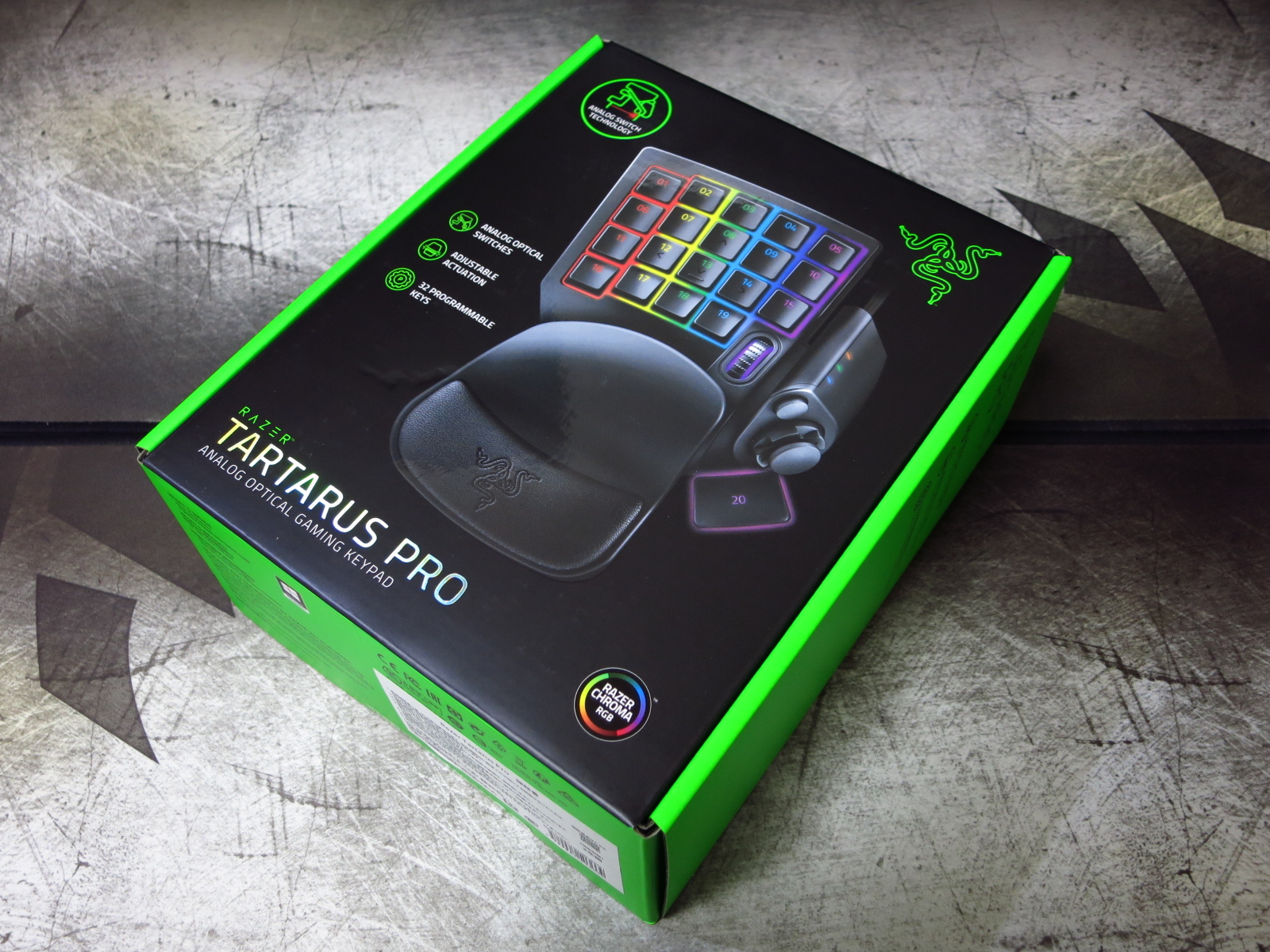 Razerのゲーミングキーパッド『Razer Tartarus Pro』を買ってみた