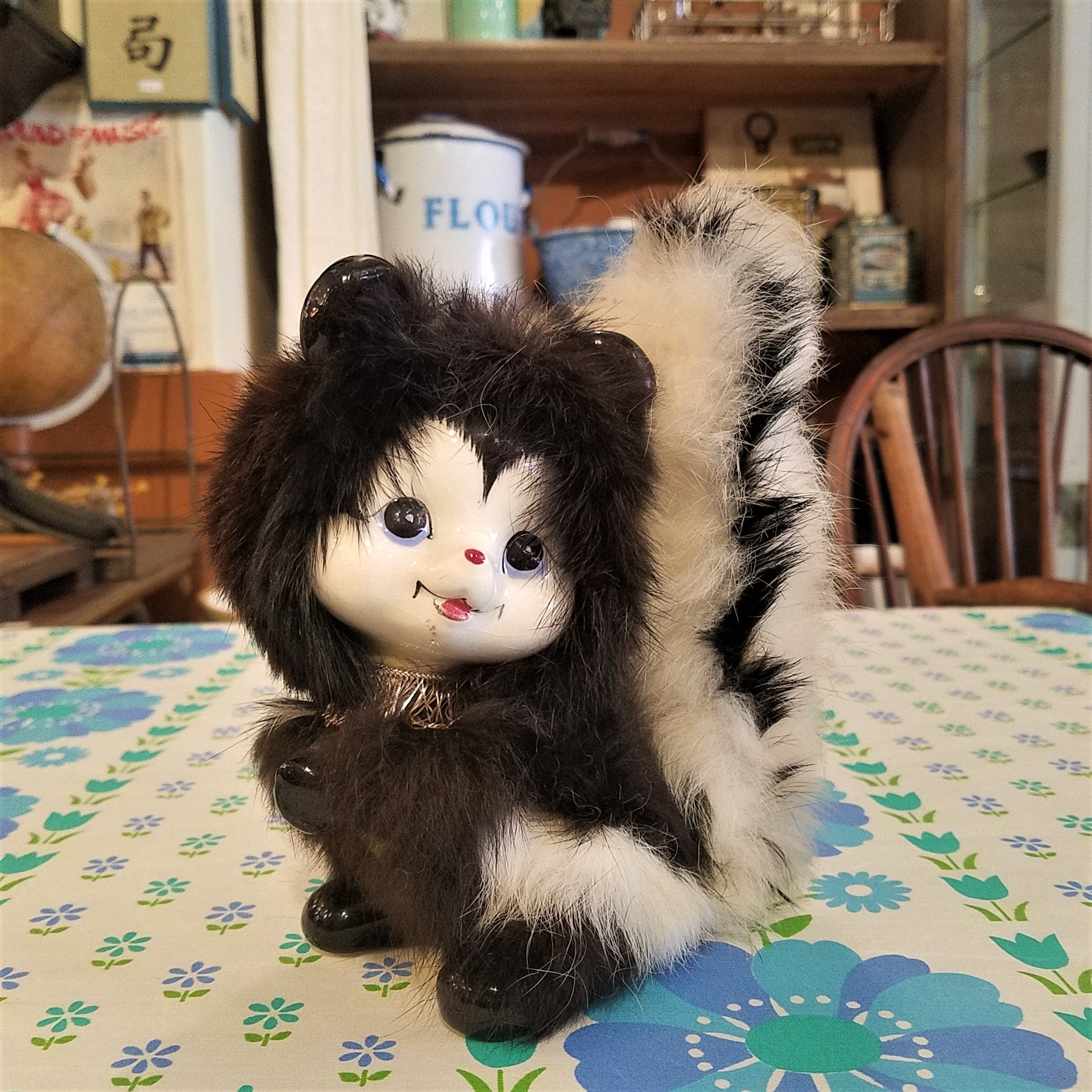 レトロポップ＆ヴィンテージ スカンクの陶器人形 - [Sold Out]過去の