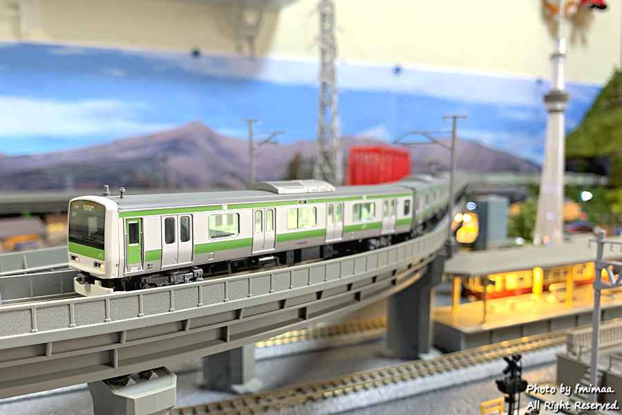 夏休みの宿題2020 課題その3 E231系500番台の整備 Part 2 … 室内灯装着