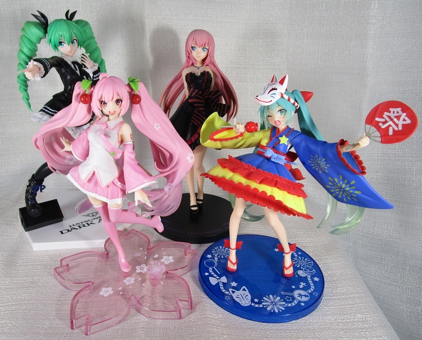 玩具野郎活動日報 初音ミク福袋2021 - 金のおにぎり玩具箱