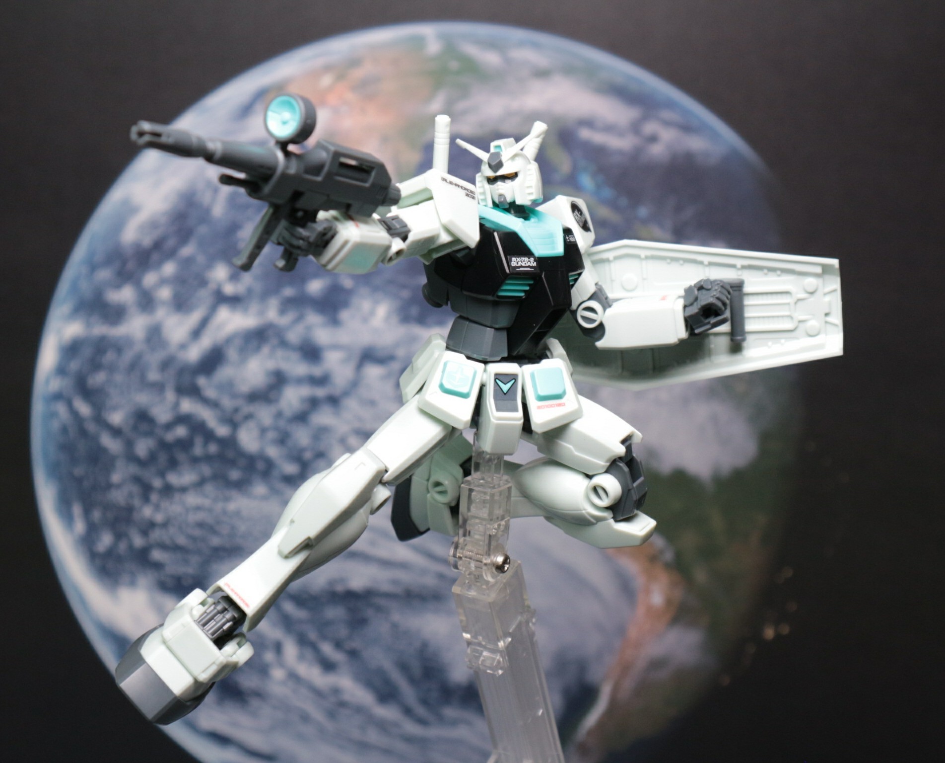 HG 1/144 RX-78-2 GUNDAM Ver. [Alexandros]の素組のご紹介！ - 先人に