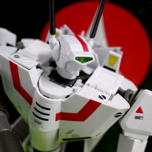 本家SDマクロス バルキリー / 復刻版 1/55 VF-1J - Tweet My Toys in