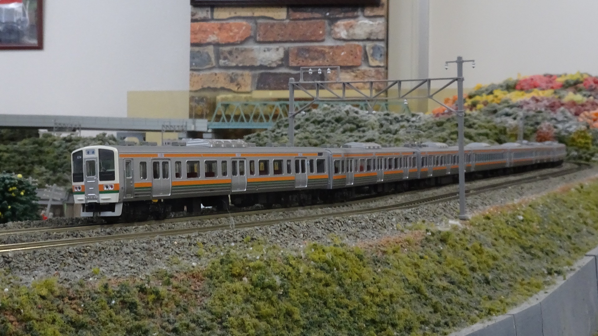 KATO 10-1850 特別企画品 211系0番台(国鉄仕様)15両セット - ビスタ