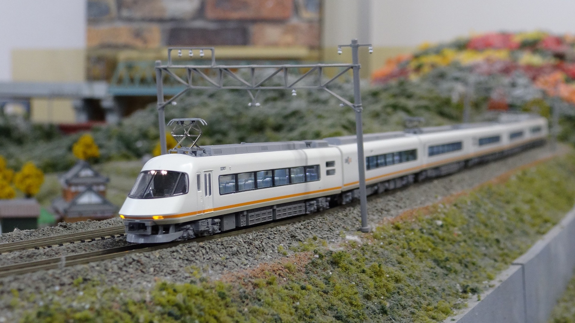 近鉄21000系アーバンライナーPlusーRG市街地レイアウト編 - ビスタ模型