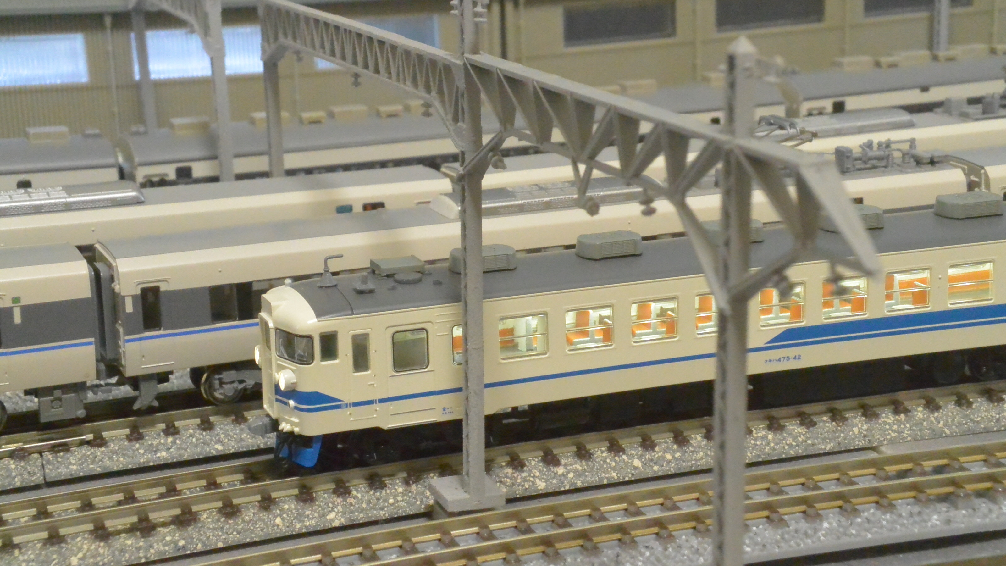 TOMIX_475系新北陸色入線整備(6) - 森の小径