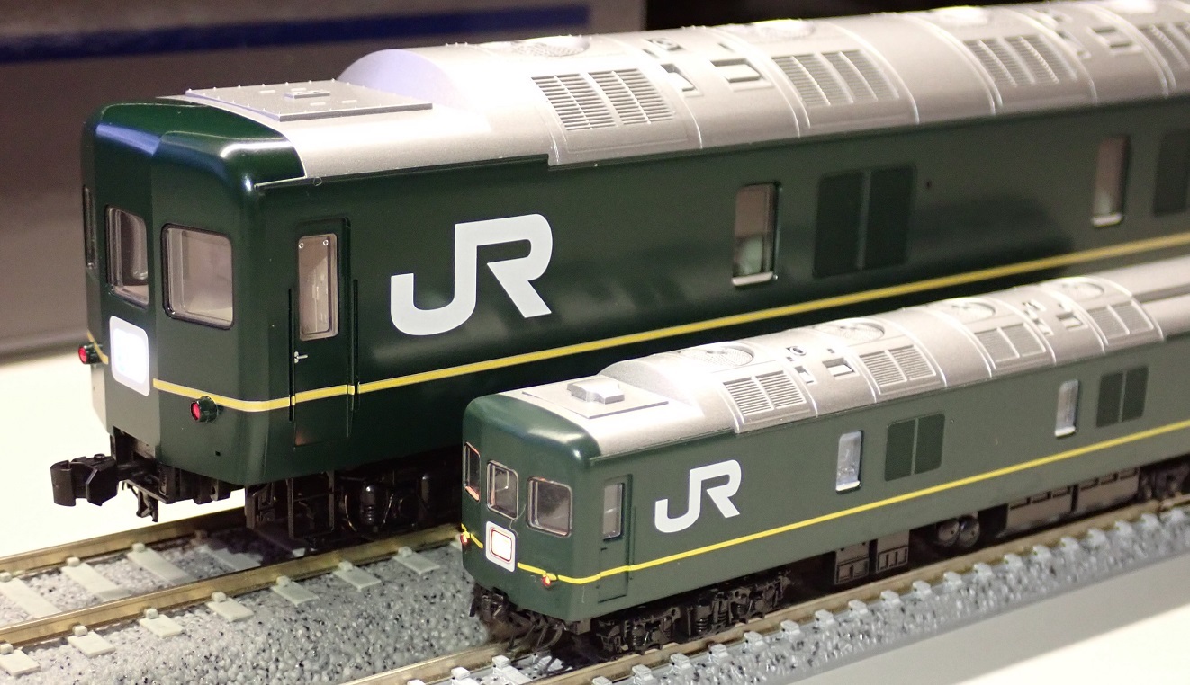 tomix HO EF81+24系25形特急寝台客車(トワイライトエクスプレス) 入線