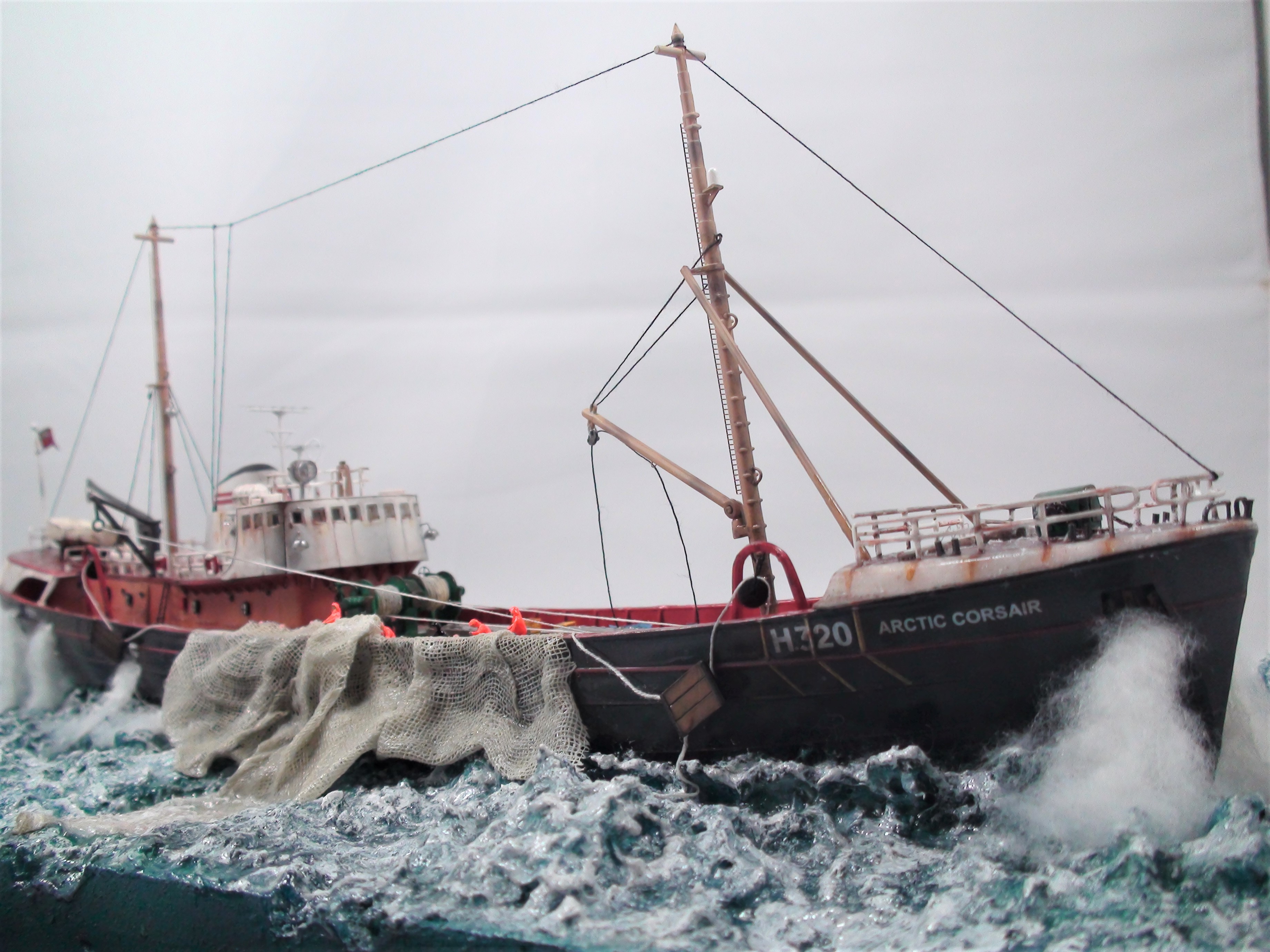 完成作品】1/142 北海トロール漁船Arctic corsair | りんくう工廠