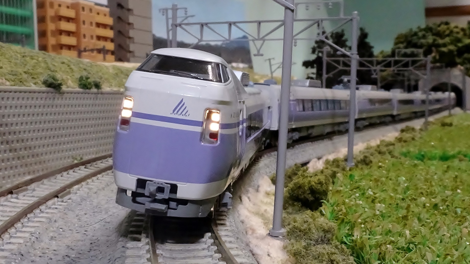 145F】JR東日本E351系スーパーあずさ - ビスタ模型鉄道（エヌゲージ日記）