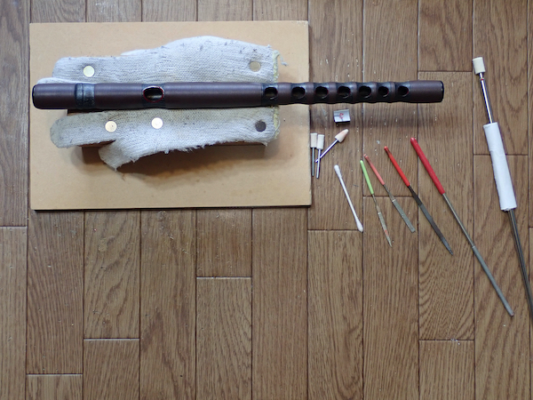 5月23日：たなかや120周年記念プラ管を磨く | 風の笛・石の笛