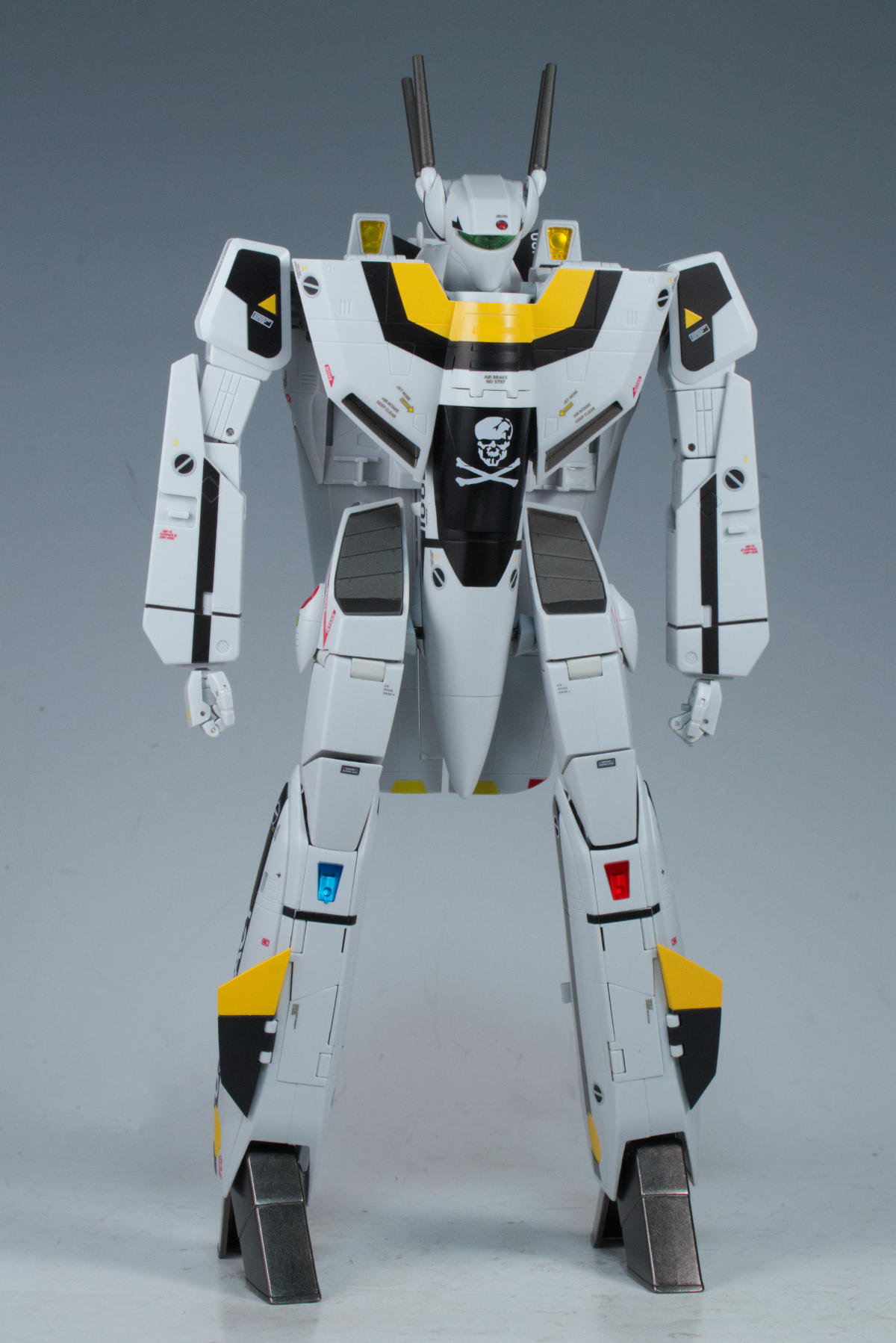 DX超合金 VF-1S アーマードバルキリー（ロイ・フォッカースペシャル
