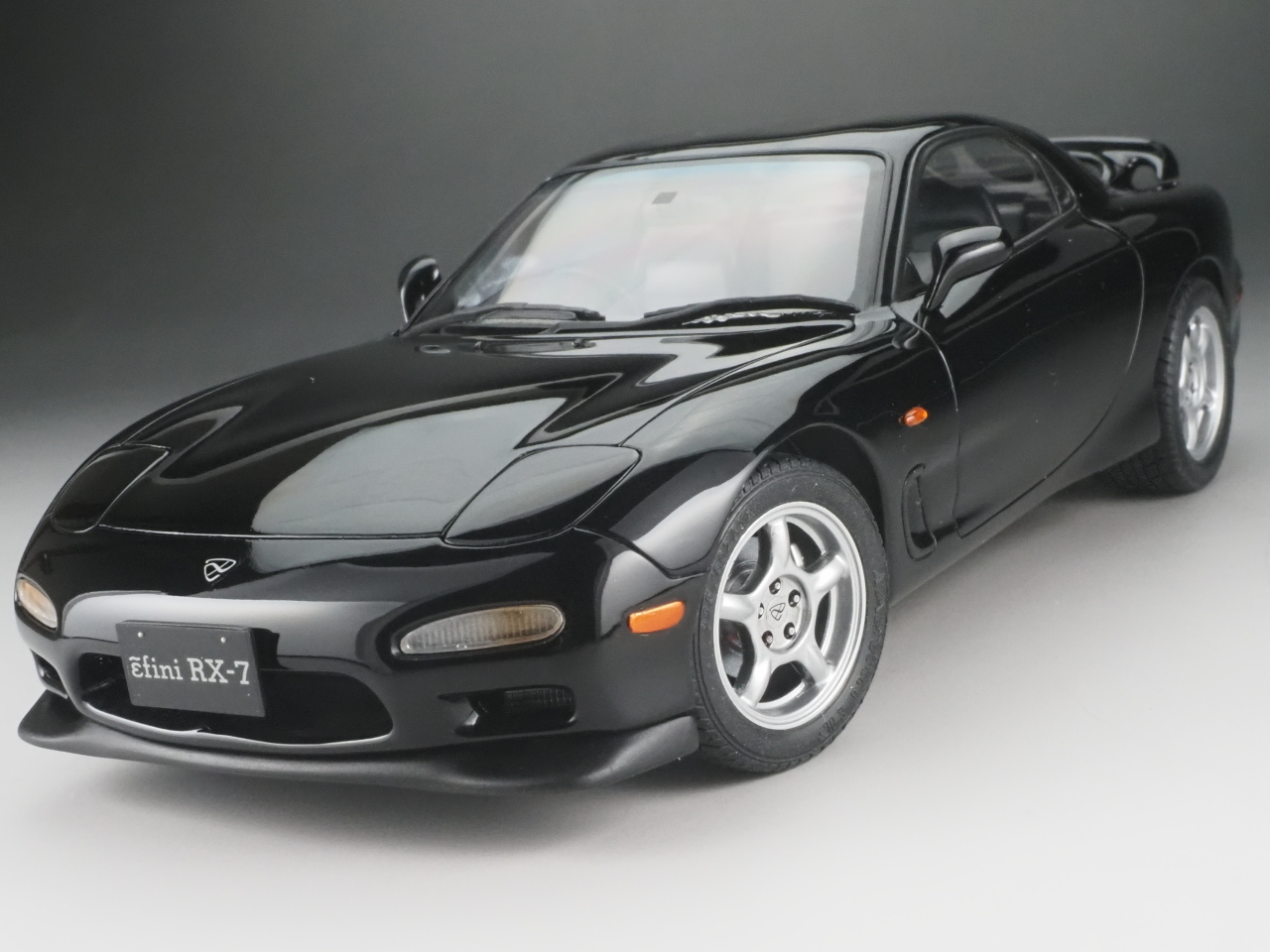 アンフィニ RX-7 タイプR（タミヤ）その7【完成写真！】 | 燃える男の