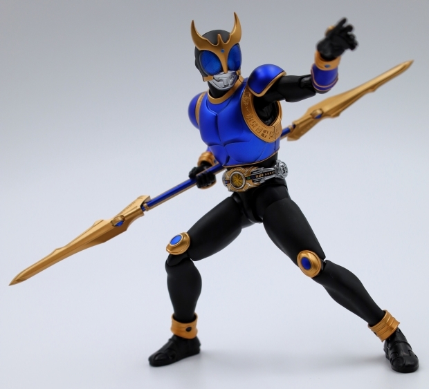 S.H.Figuarts（真骨彫製法） 仮面ライダークウガ ライジングドラゴン
