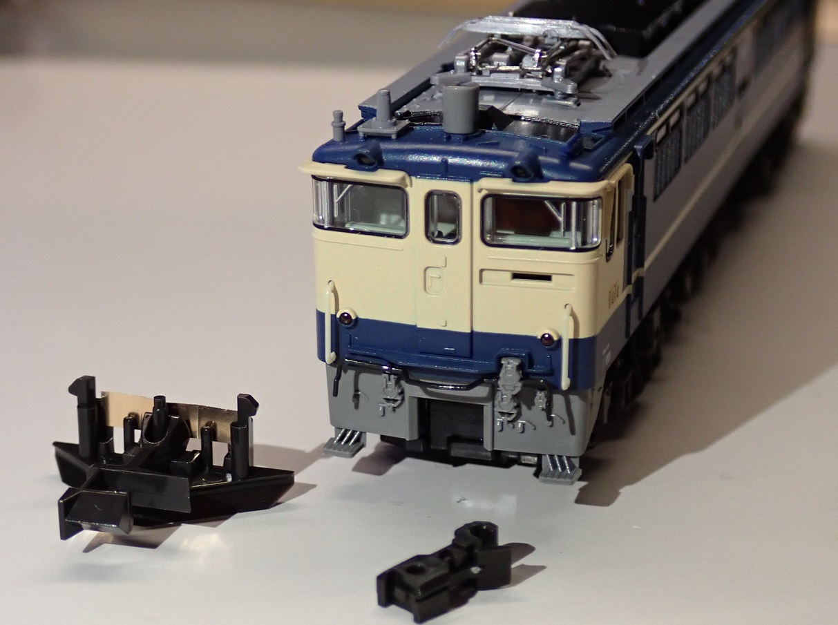 KATO EF65 2000番台 復活国鉄色 入線 | 川崎駅 レイアウト製作日誌