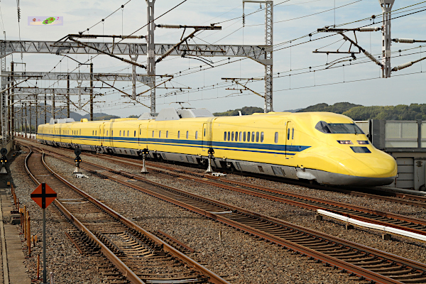 ドクターイエロー、新倉敷に現る！ （ハローキティ500系もついでに撮影