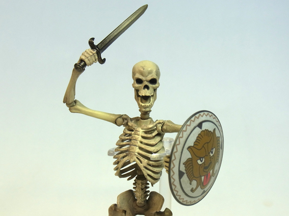 特撮リボルテック 骸骨剣士」代行レビュー | ヒーローフィギュアを