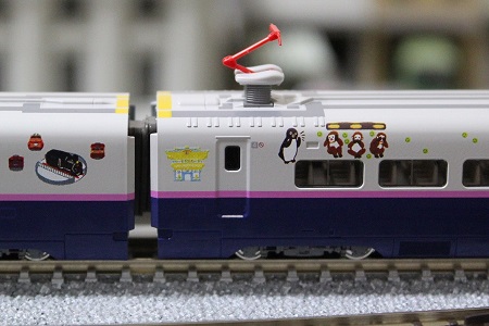 東北新幹線E2系 “ご当地”Suicaのペンギン ラッピング新幹線 - Neko