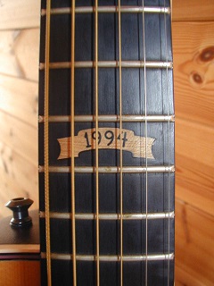 オベーション Ovation 1994 collectors | ログハウスでアコギ