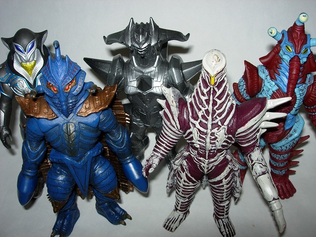 ダークネスファイブセット の話 | 飛びだそう！小さな世界