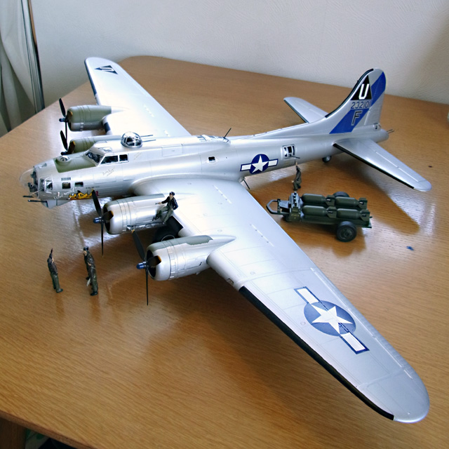 モノグラム1／48 B-17Gフライングフォートレス | 出戻りモデラーの反省日記