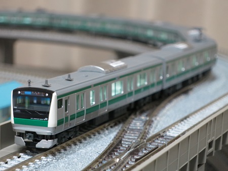 JR東日本 E233系7000番台 埼京線 室内灯取付け - Neko Transport Museum