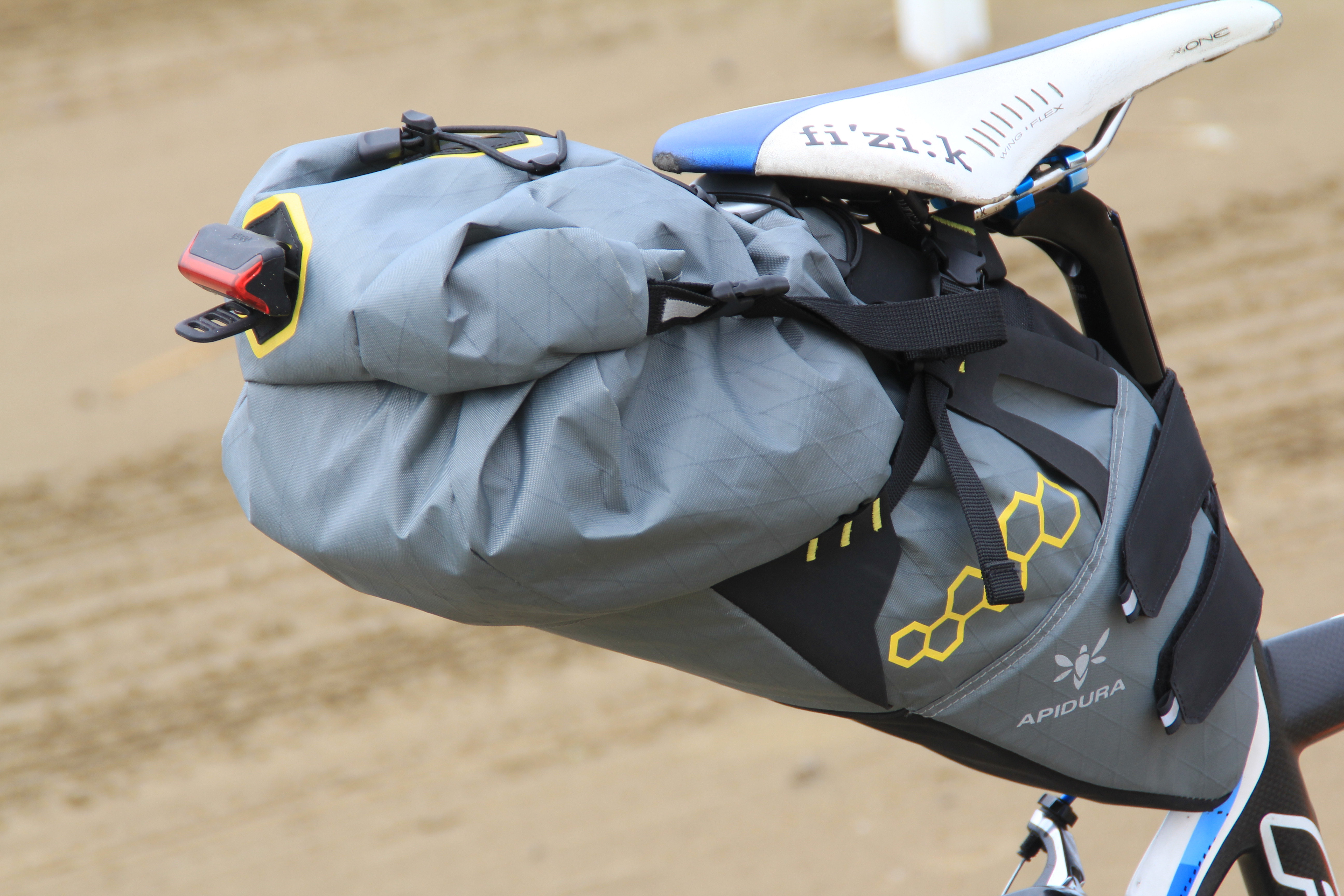 サドルバッグ】apidura アピデュラ使ってみての感想 【バイク