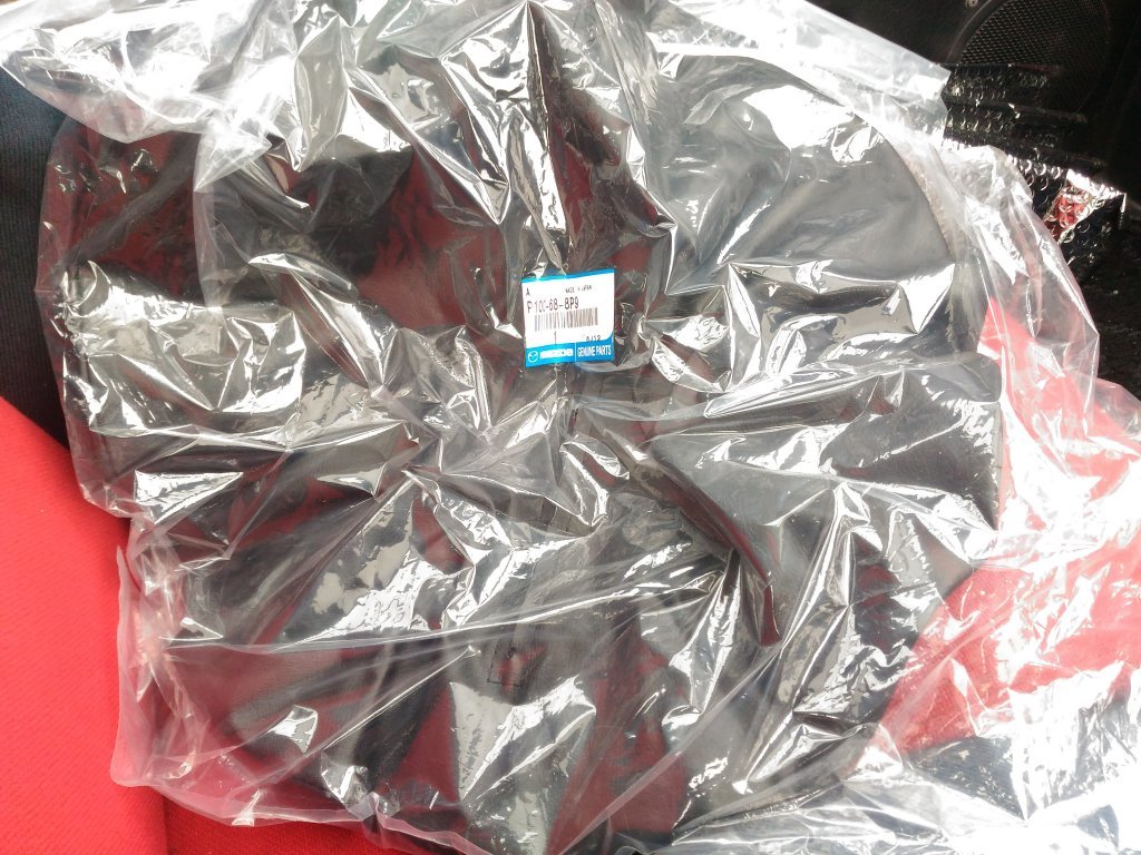 AZ-1 純正！スペアタイヤカバー交換！ - Umbrella