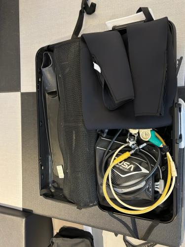 バラクーダフィンXLサイズ迄入るキャリーバック入荷！PROTEX FP-80