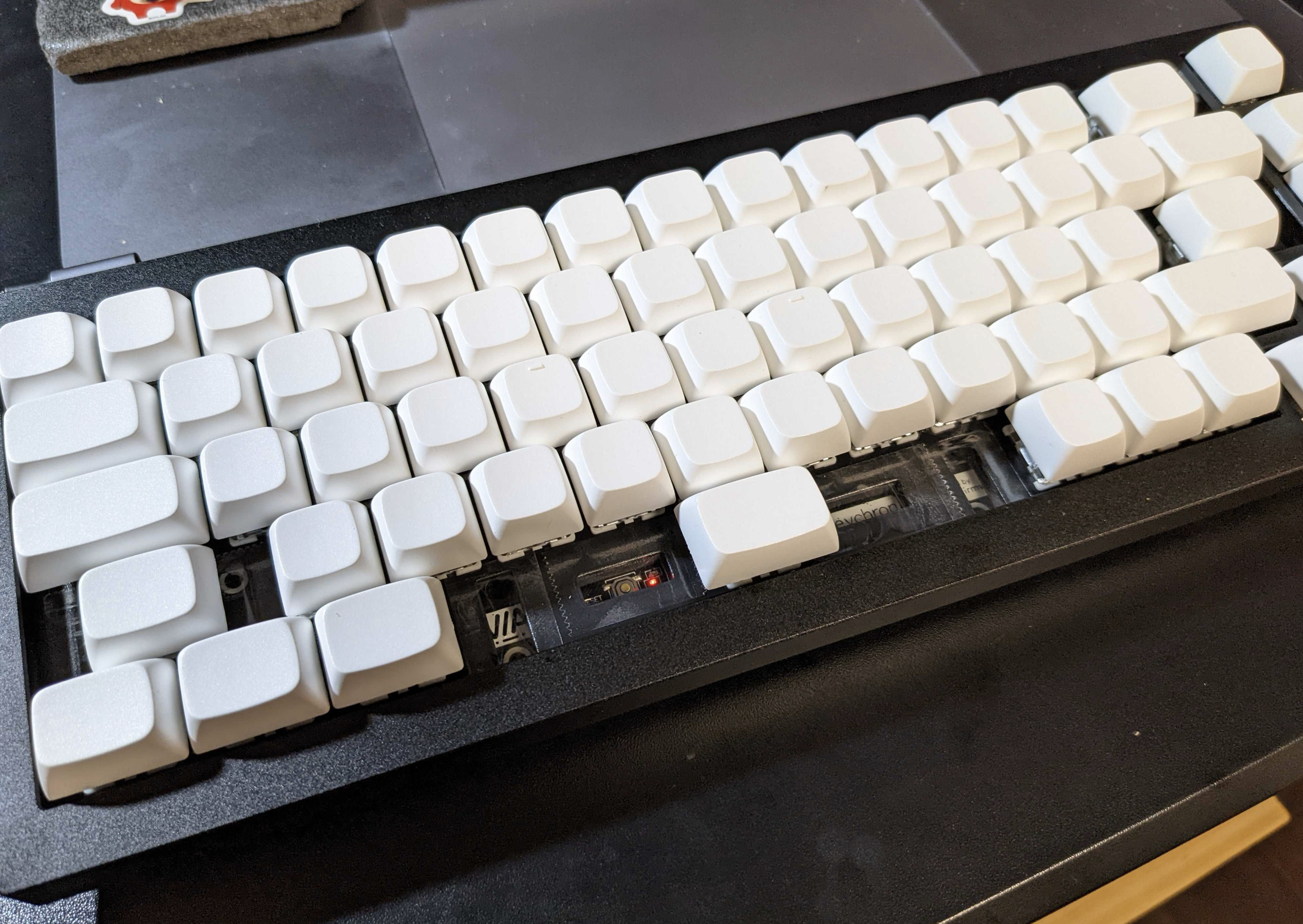 メカニカルキーボードを社長に譲ってもらいましたのでカスタマイズして