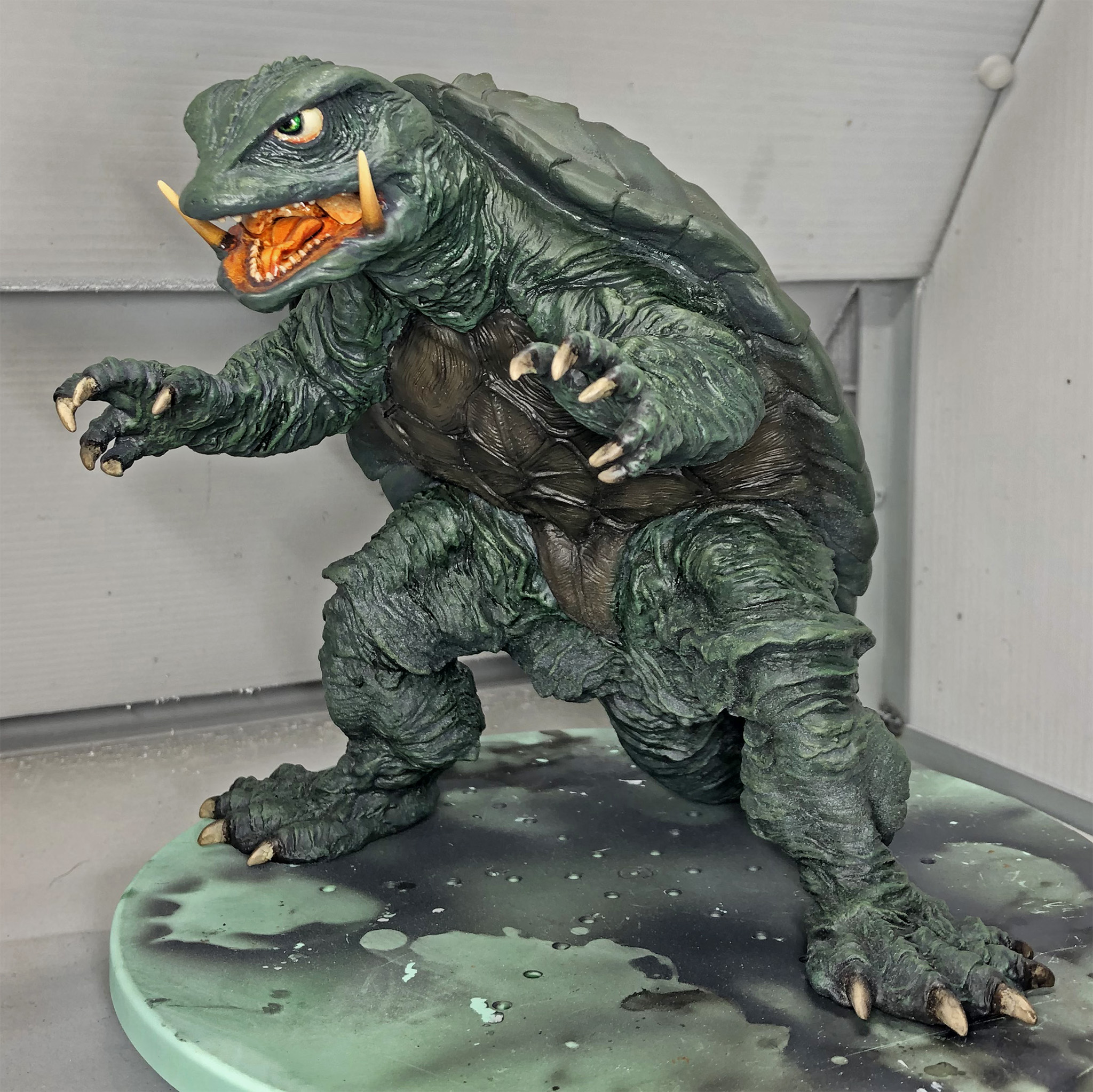 海洋堂 20cmシリーズ『ガメラ 1995』 レタッチと仕上げ