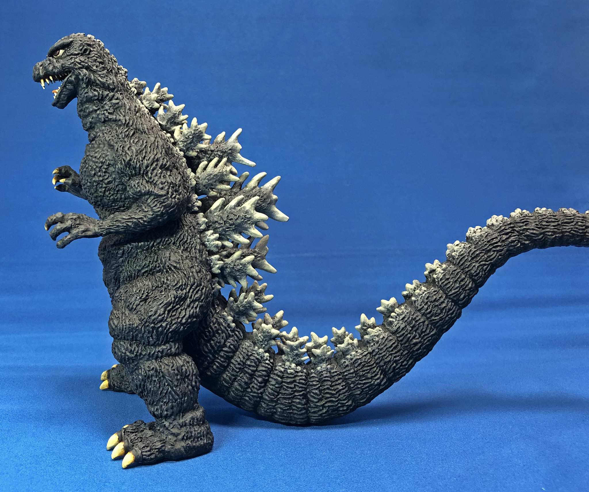 海洋堂 20cmシリーズ『84ゴジラ』 完成 | NegativeMindException
