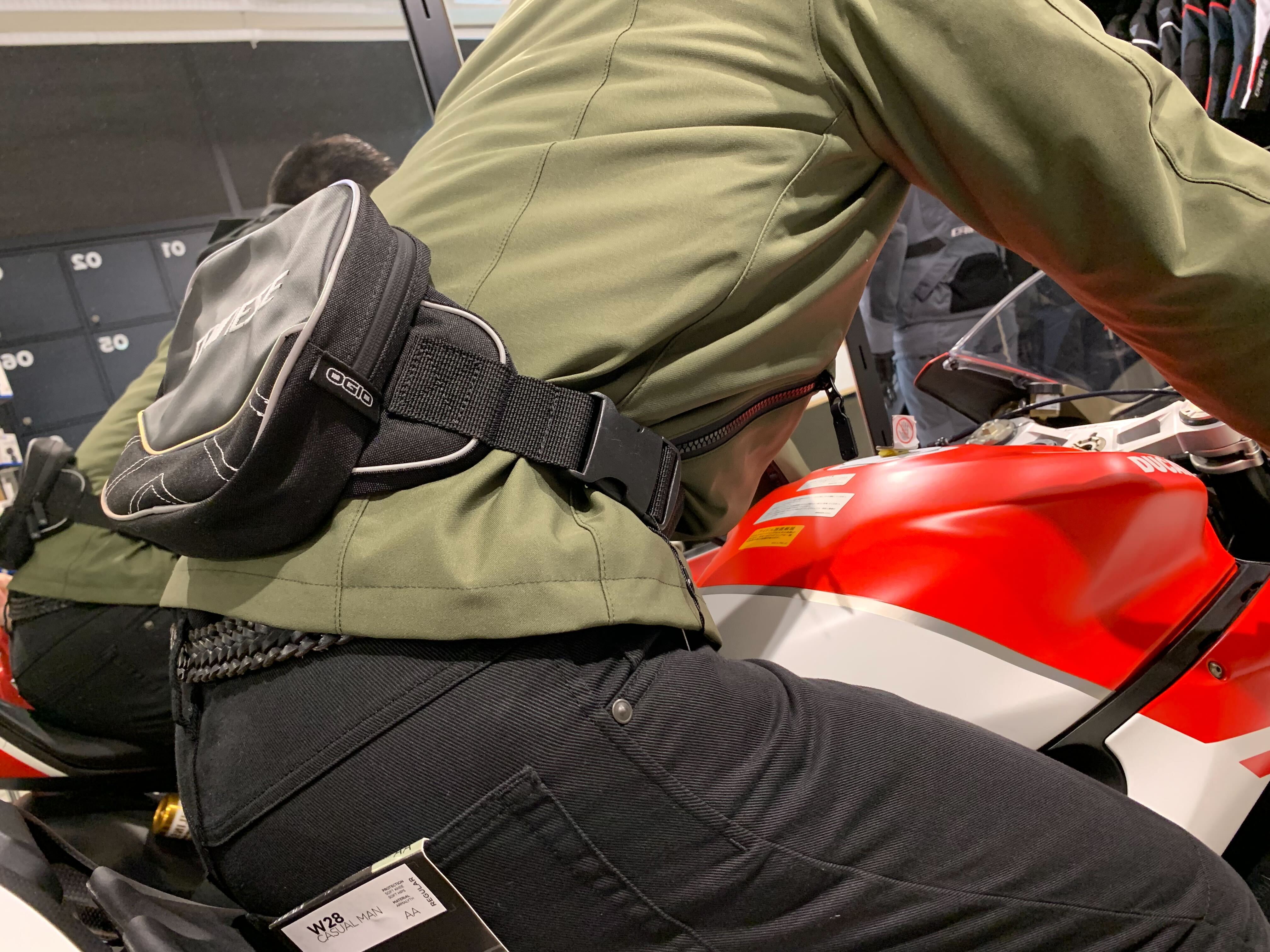 ツーリングで便利なアイテムをご紹介【WAIST-BAG＆LEG-BAG】