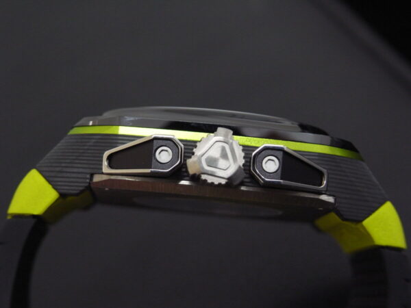 ファッションと機能が交差する瞬間：ゴリラウォッチ ファストバック GT