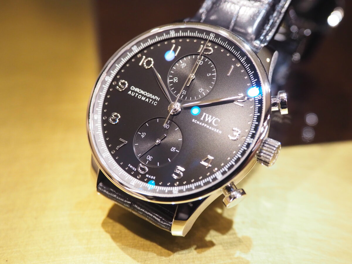 IWC】引き締まったブラック文字盤もオススメ「ポルトギーゼ・クロノ