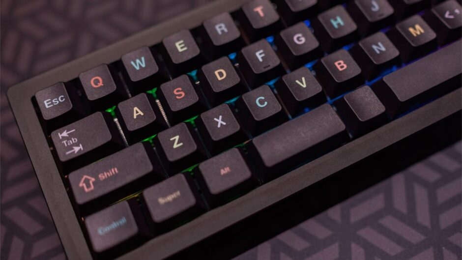 Epomaker Tide 49 は慣れたら最高の超コンパクトな40％レイアウト