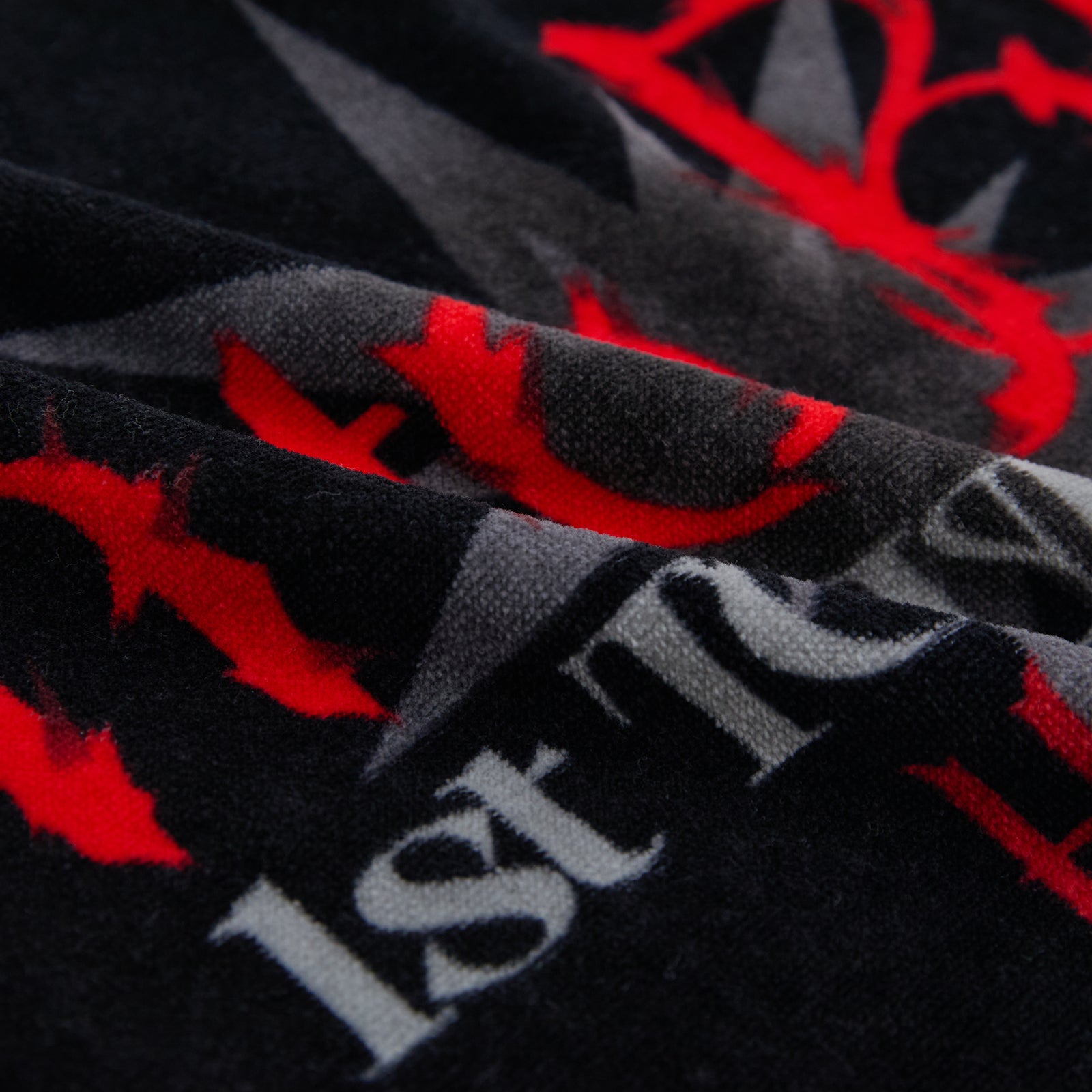 Born to Bloom タオル【2026年4月下旬発送予定】 – BMSG