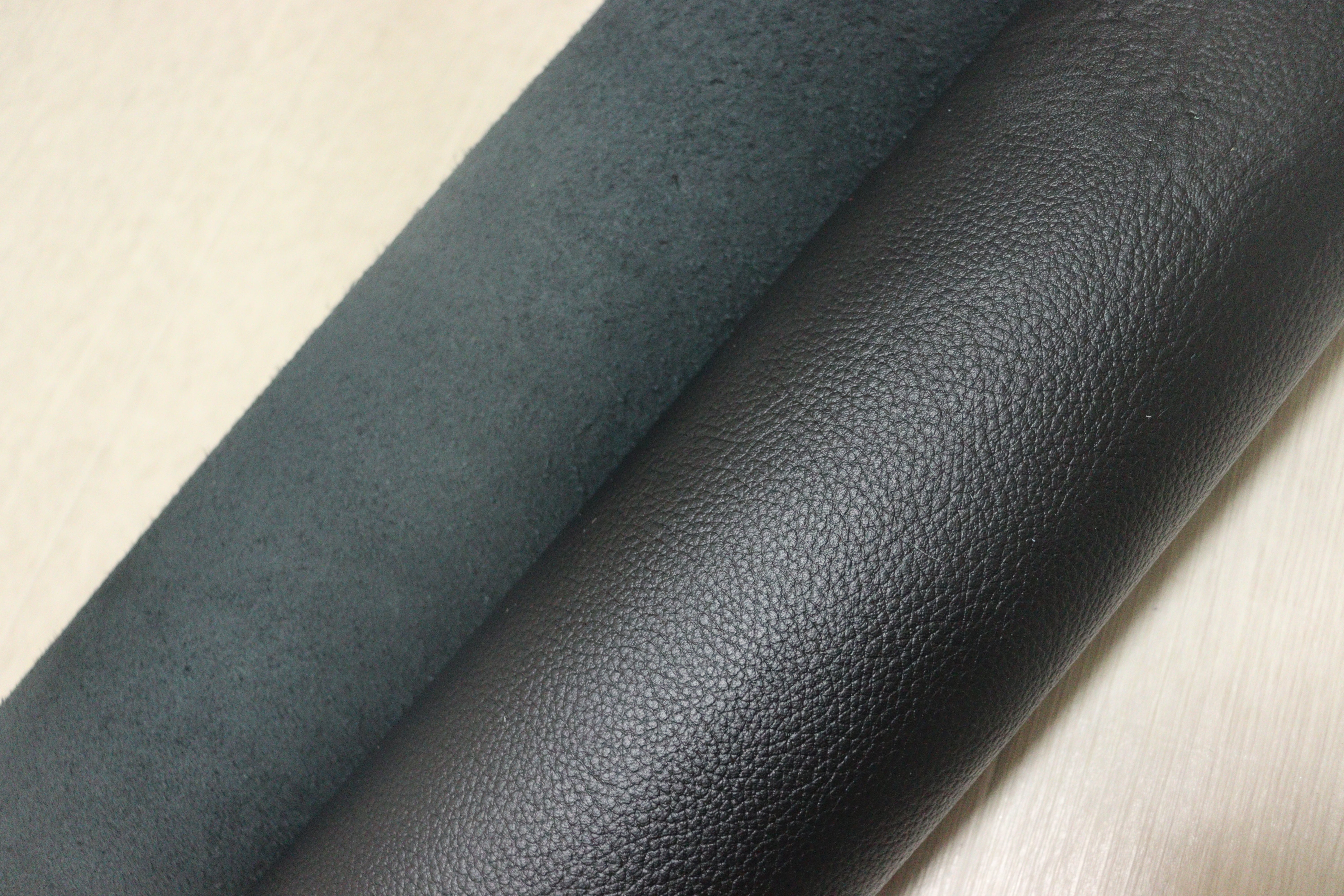 ds25円！新入荷！ブラック シボ型押し 顔料仕上げ 190ds – 【レザー