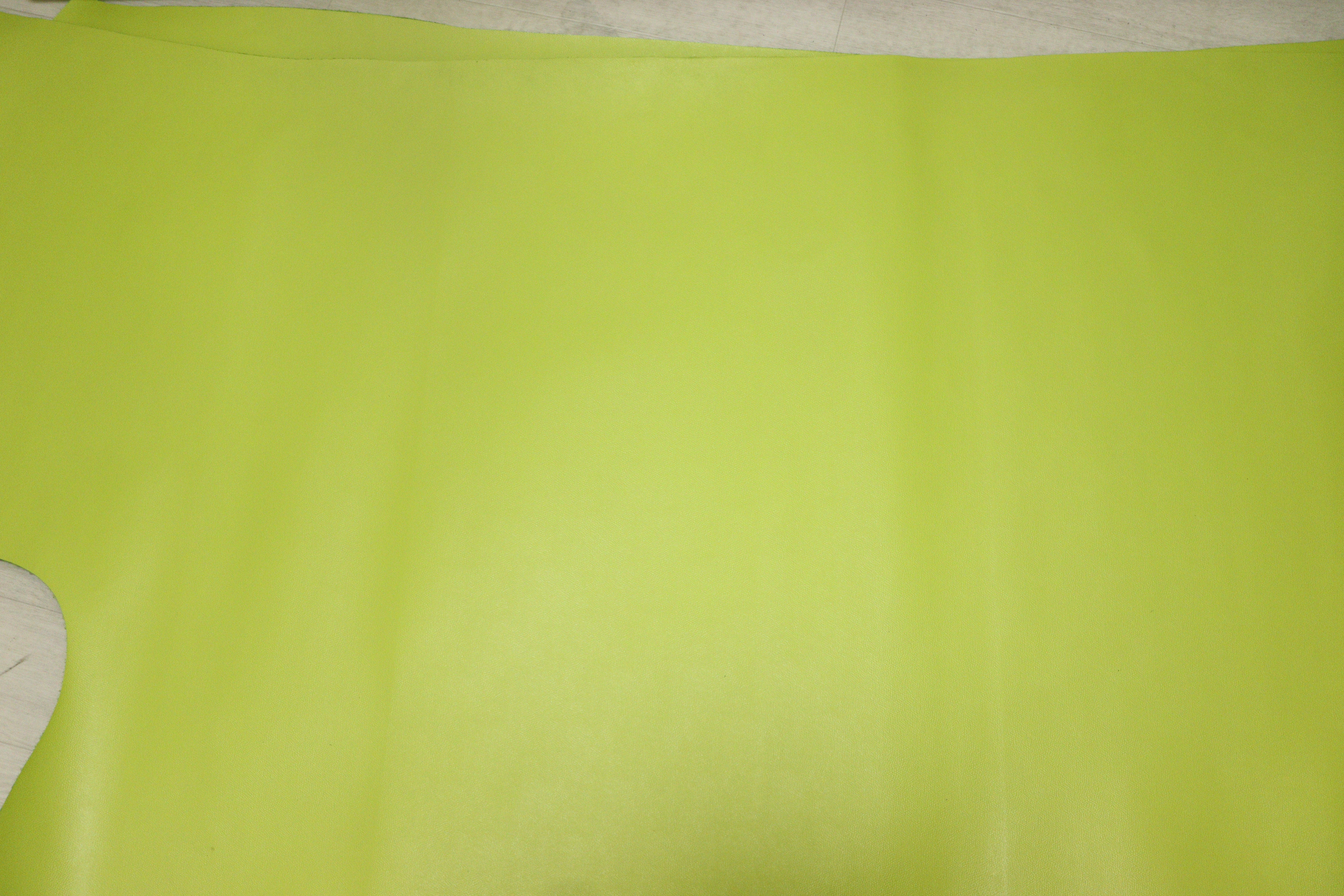 ds28円！新入荷！顔料仕上げ イエローグリーン シボ型押し 220ds