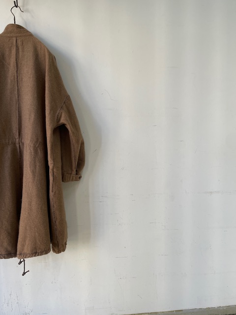 kaval / blanket stitched stand collar coat 