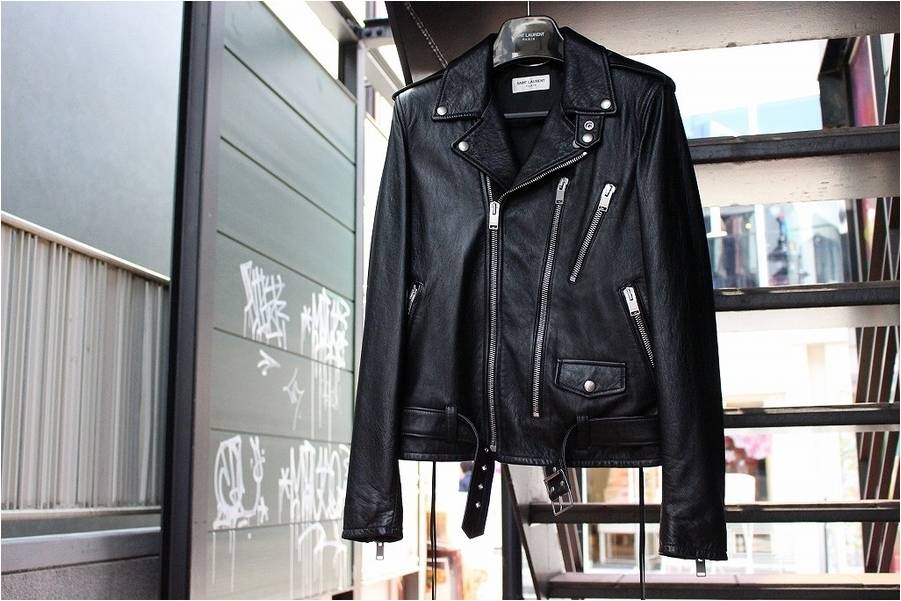 SAINT LAUNRENT PARIS サンローランパリ 愛称「ヴァンパイア」で知