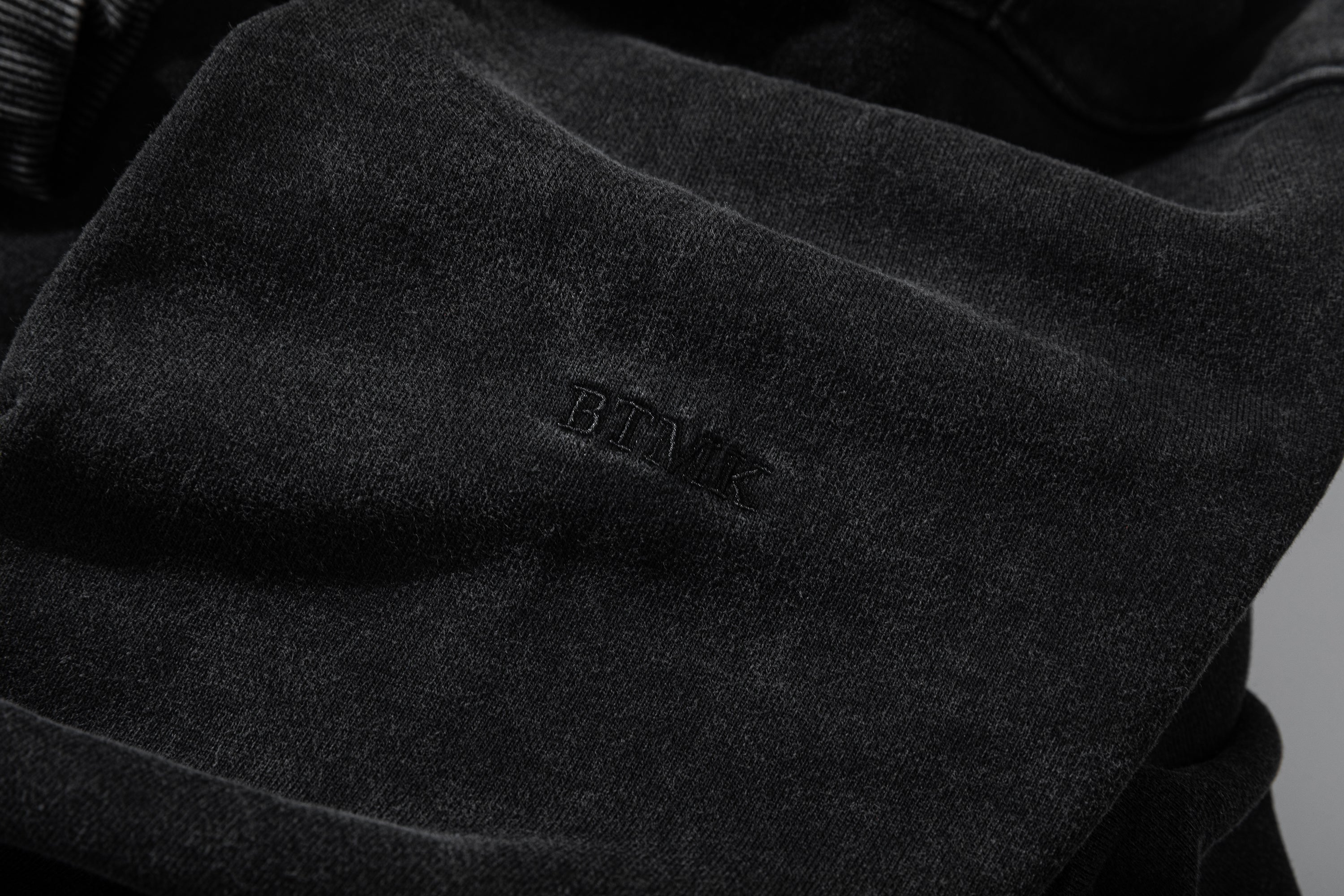 BTMK PULLOVER HOODIE washed XS007