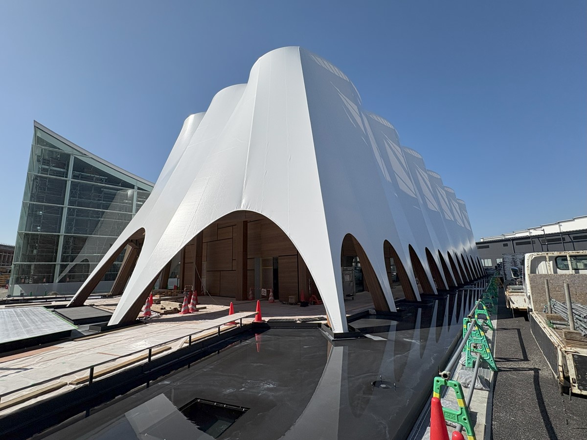 竹のオーロラ”をまとう「マレーシア館」と“ニュー隈研吾”の「カタール