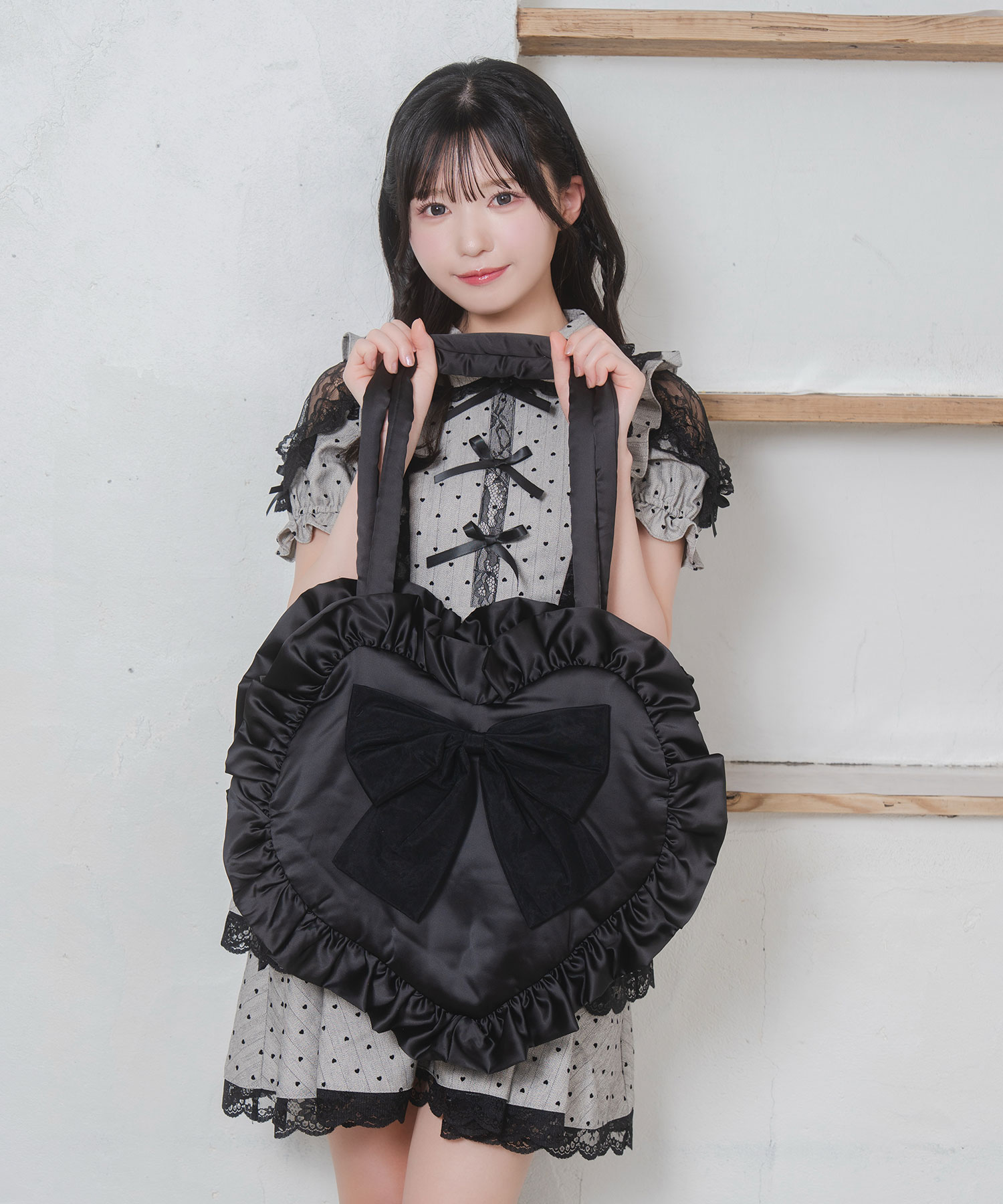 ビッグリボンハートトートバッグ – BUNNY APARTMENT