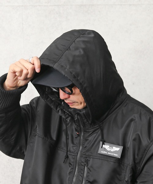 Alpha Industries（アルファインダストリーズ）の「ALPHA アルファ